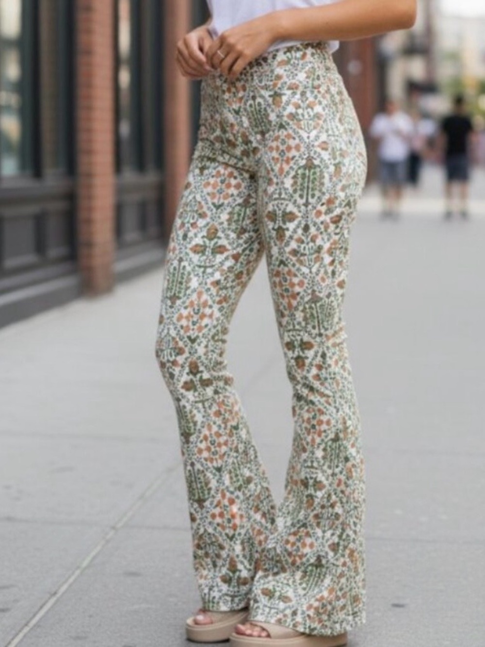 NWT Wrangler Fierce Flare High Rise JEANS Green Vintage Garden